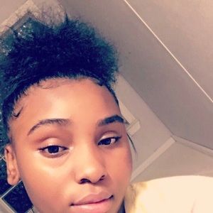 Meet your Posher, Aneysah